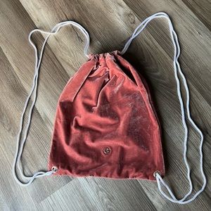 Guess drawstring bag